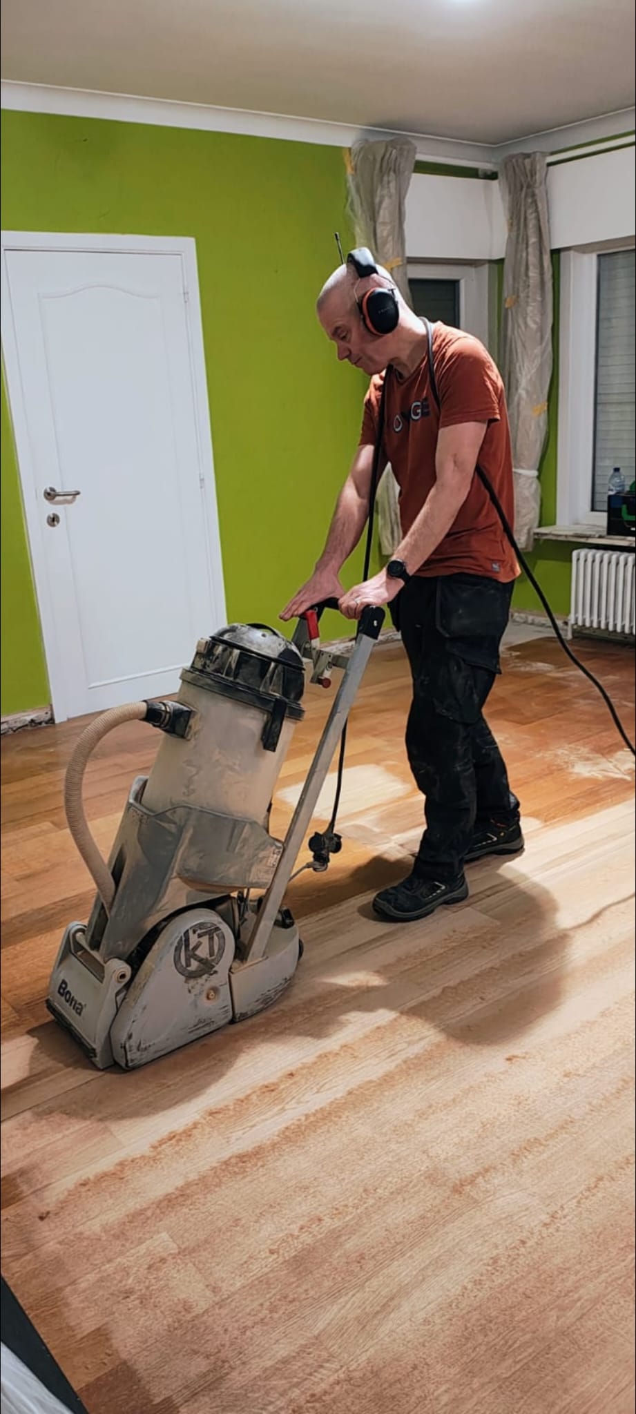 Opschuren van parket